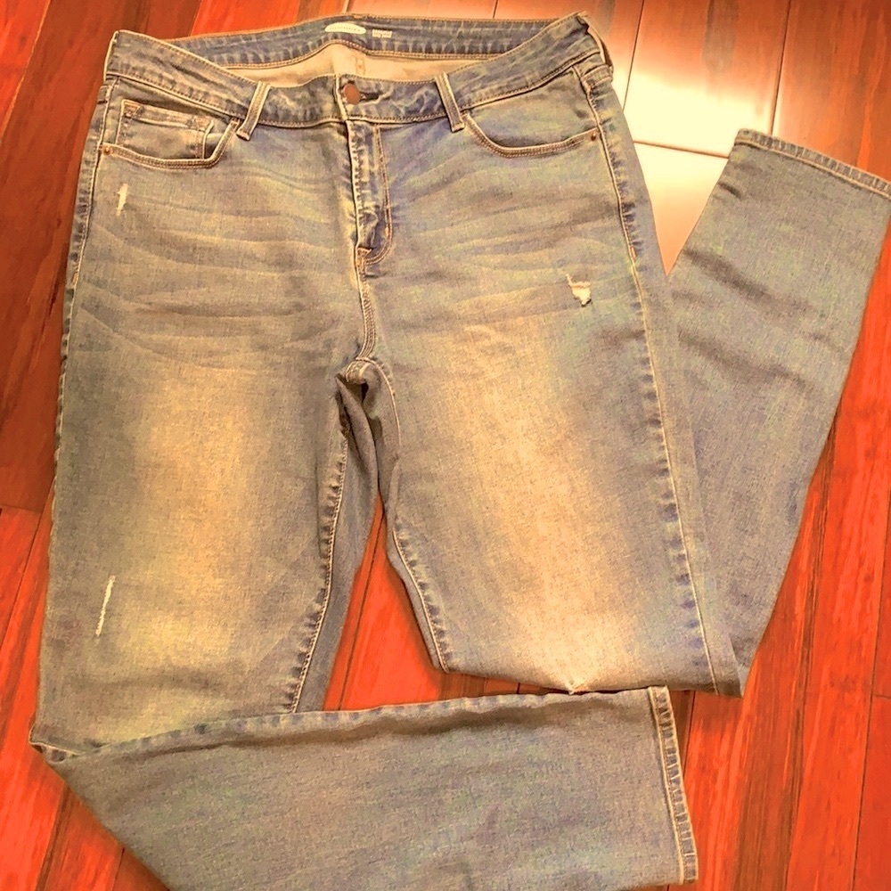 Old Navy Rockstar super skinny Jean